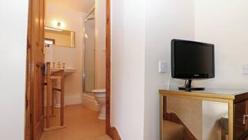 7 camere, con stile personalizzato, con arredamento individuale