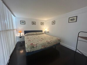 Strykjärn/strykbräda, gratis wi-fi och sängkläder