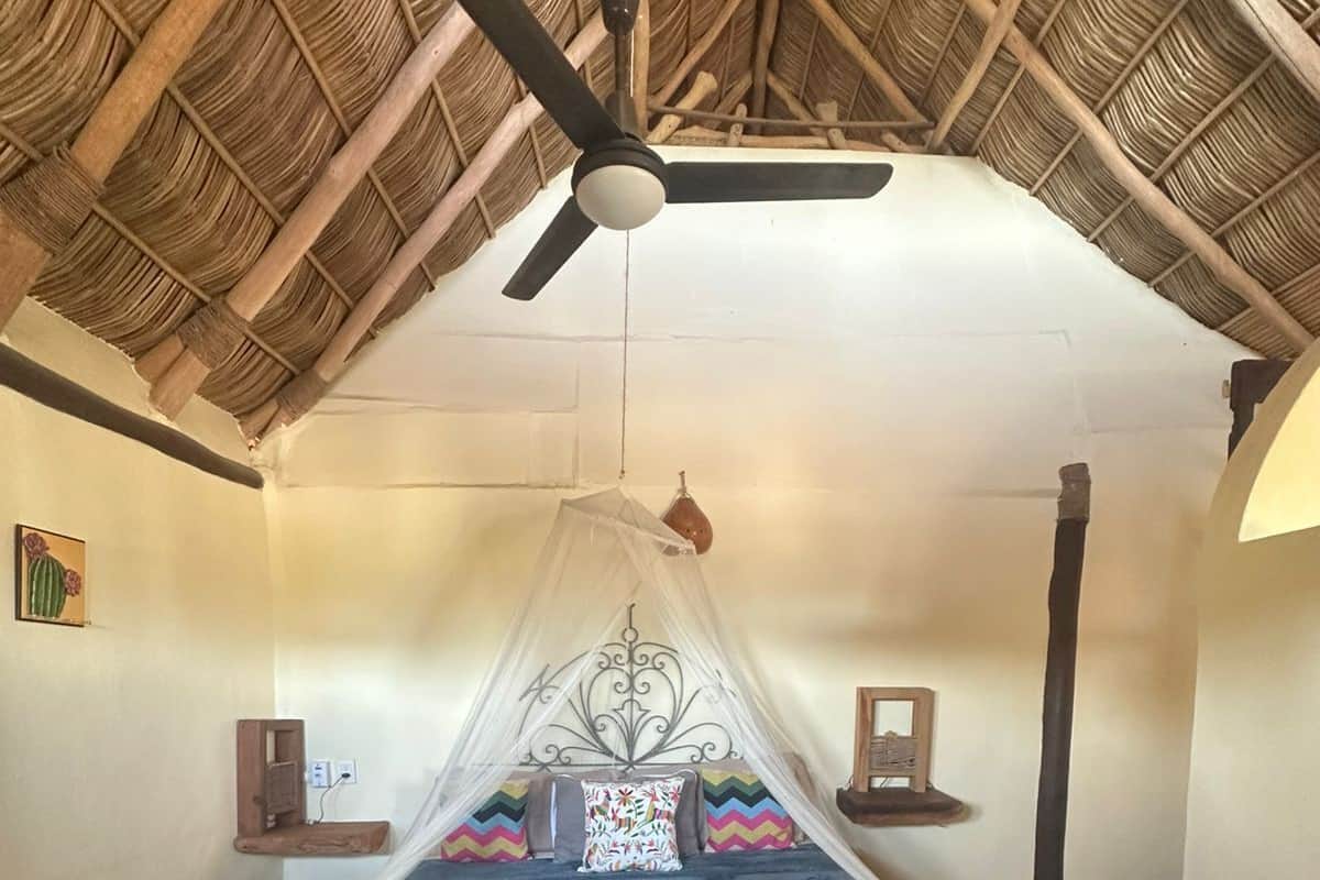Rosario Gil Room Third Floor | WiFi (free), bed sheets