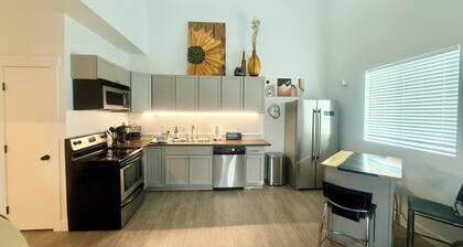 Draper’s Dream is a beautiful very private two bedroom two bathroom Guest house.
