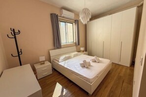 4 bedrooms, WiFi