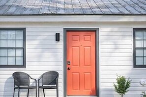 Exterior - The Eden, 1BR Queen Duplex by Velvet Ditch Villas (Oxford)