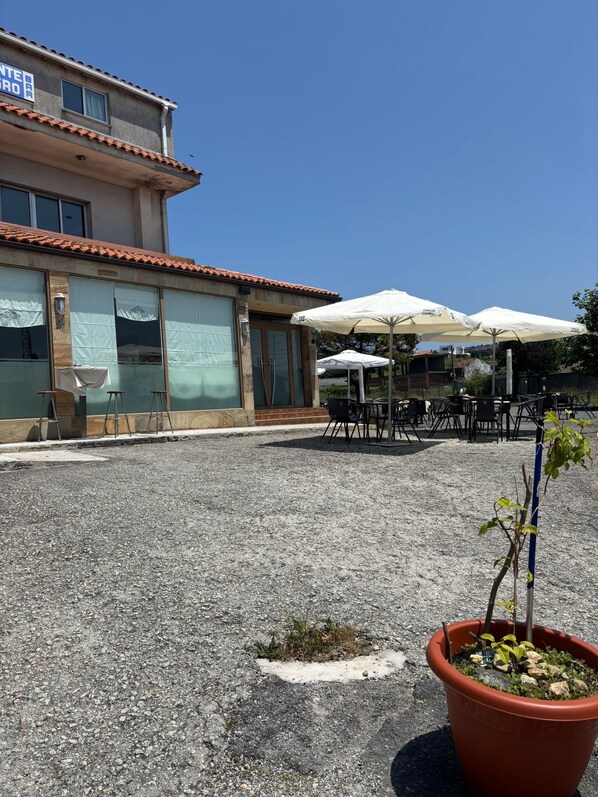 Exterior - o esqueiro (Malpica de Bergantinos)