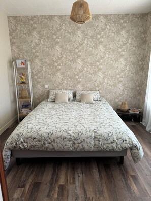 2 soverom, strykejern/-brett, wi-fi og sengetøy