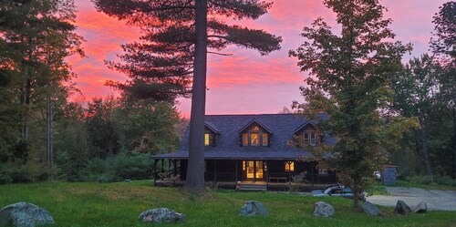 Luxe Mountain Retreat : Minutes to Stowe and Elmore : Family Friendly :