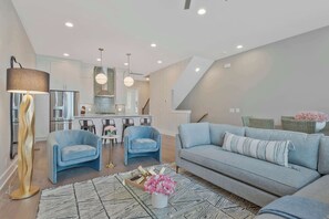 TV, offices - Two Luxury Homes | Stunning Downtown Views! (Nashville)