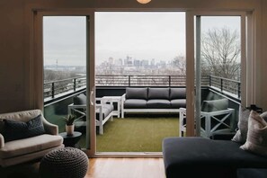 TV, offices