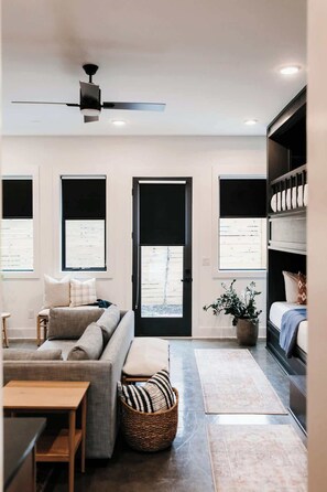 Televisión, oficina