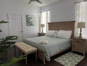 4 bedrooms, iron/ironing board, free WiFi, bed sheets