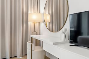 Luxury Apartment, City View | Iron/ironing board, free WiFi