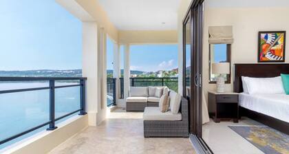 Panoramic Cliffside Luxe Villa