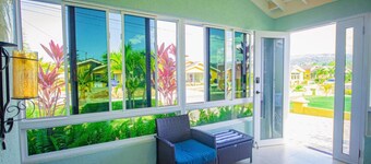 Adorable Beach House in Drax Hall Gated Pool Gym