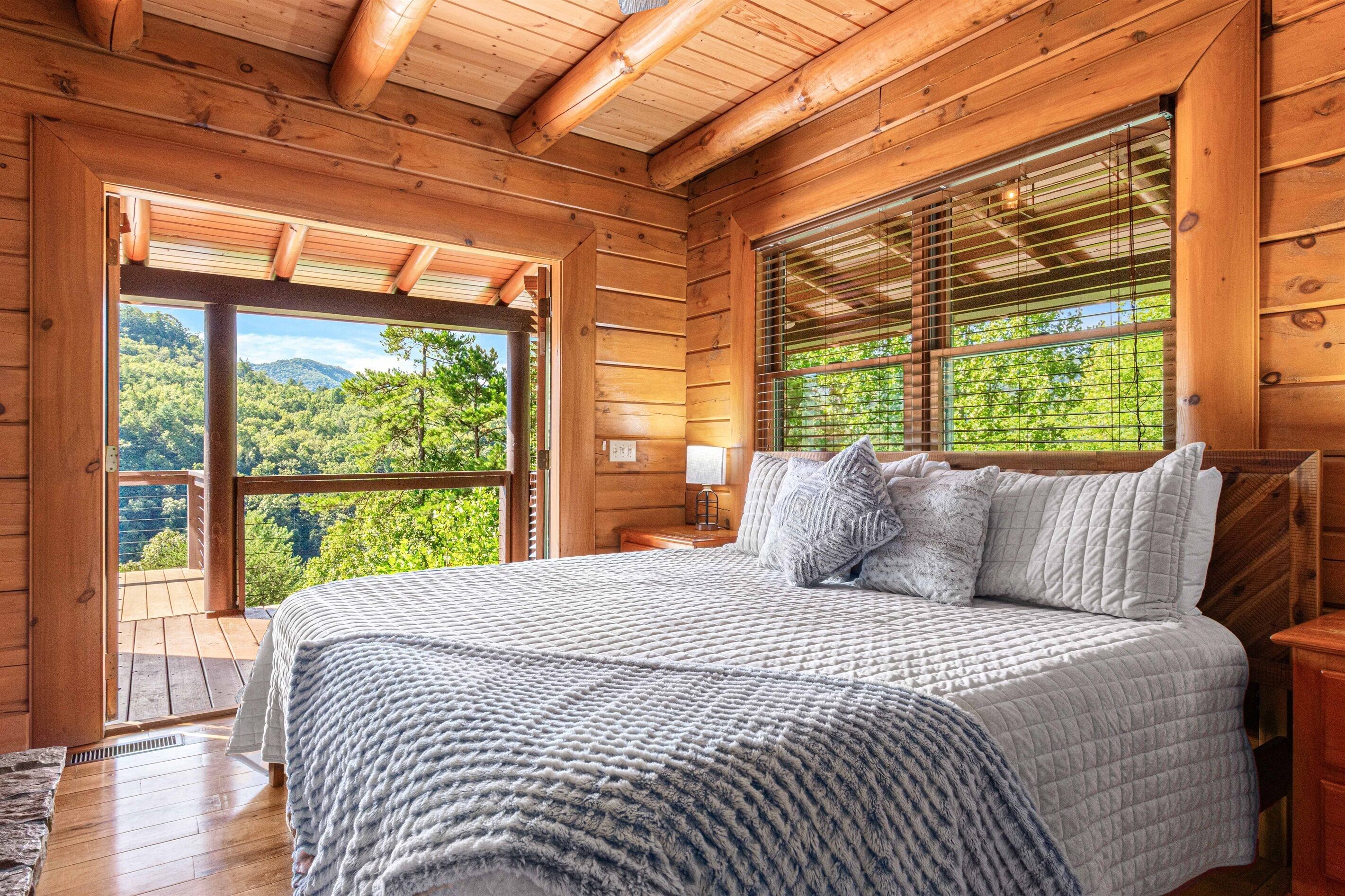 5 bedrooms, iron/ironing board, travel cot, free WiFi