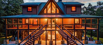 Secluded Mtn Cabin | Hot Tub & Private Dock