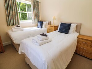 3 bedrooms, individually decorated, individually furnished, free WiFi