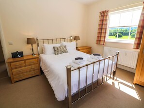 3 habitaciones, decoración personalizada y muebles diferentes 