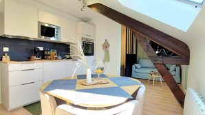 Private kitchen - A pas de tout, historic center, train, parking (Vannes)