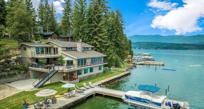 Waterfront Home on Lake Pend Oreille River with boat lift and Easy Access