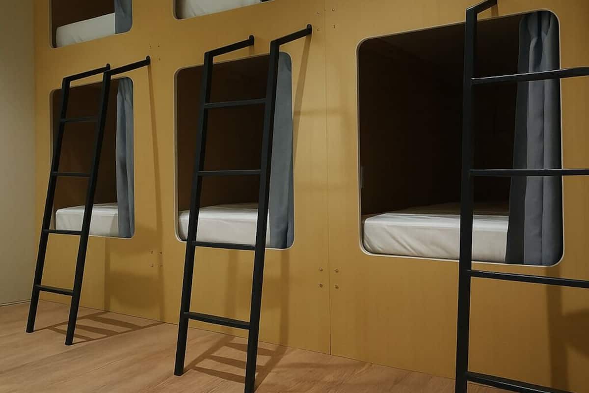 Shared Dormitory, Women only | Premium bedding, free WiFi, bed sheets