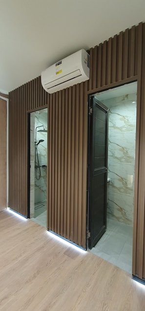 Superior Double Room, 1 Queen Bed | Premium bedding, free WiFi, bed sheets