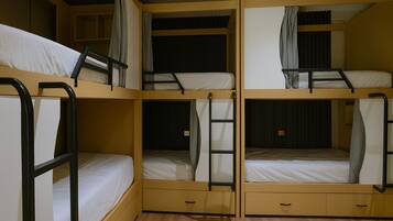 Shared Dormitory, Men only | Premium bedding, free WiFi, bed sheets