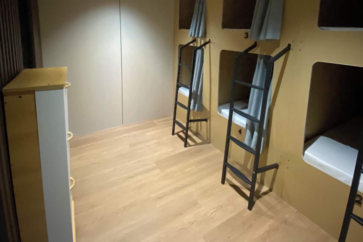 共用宿舍, 僅限女士 | 高級寢具、免費 Wi-Fi、床單
