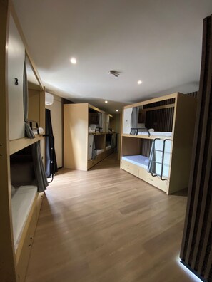 Shared Dormitory, Women only, Balcony