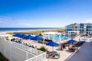 Pool - Luxury 3BR Pointe West | Pool with Sunset Views | Near Beach Sleeps 9 (Galveston)