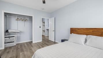 3 chambres, fer et planche à repasser, Wi-Fi, draps fournis