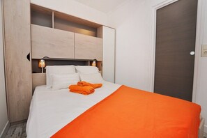 2 bedrooms, iron/ironing board, free WiFi - Apartment in Roses with sea view (Rosas / Roses)