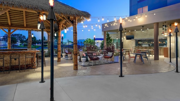 Restaurant - Hilton Garden Inn Cape Canaveral near Cocoa Beach (Cape Canaveral)