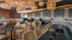 Daily cooked-to-order breakfast for a fee - Hilton Garden Inn Cape Canaveral near Cocoa Beach (Cape Canaveral)