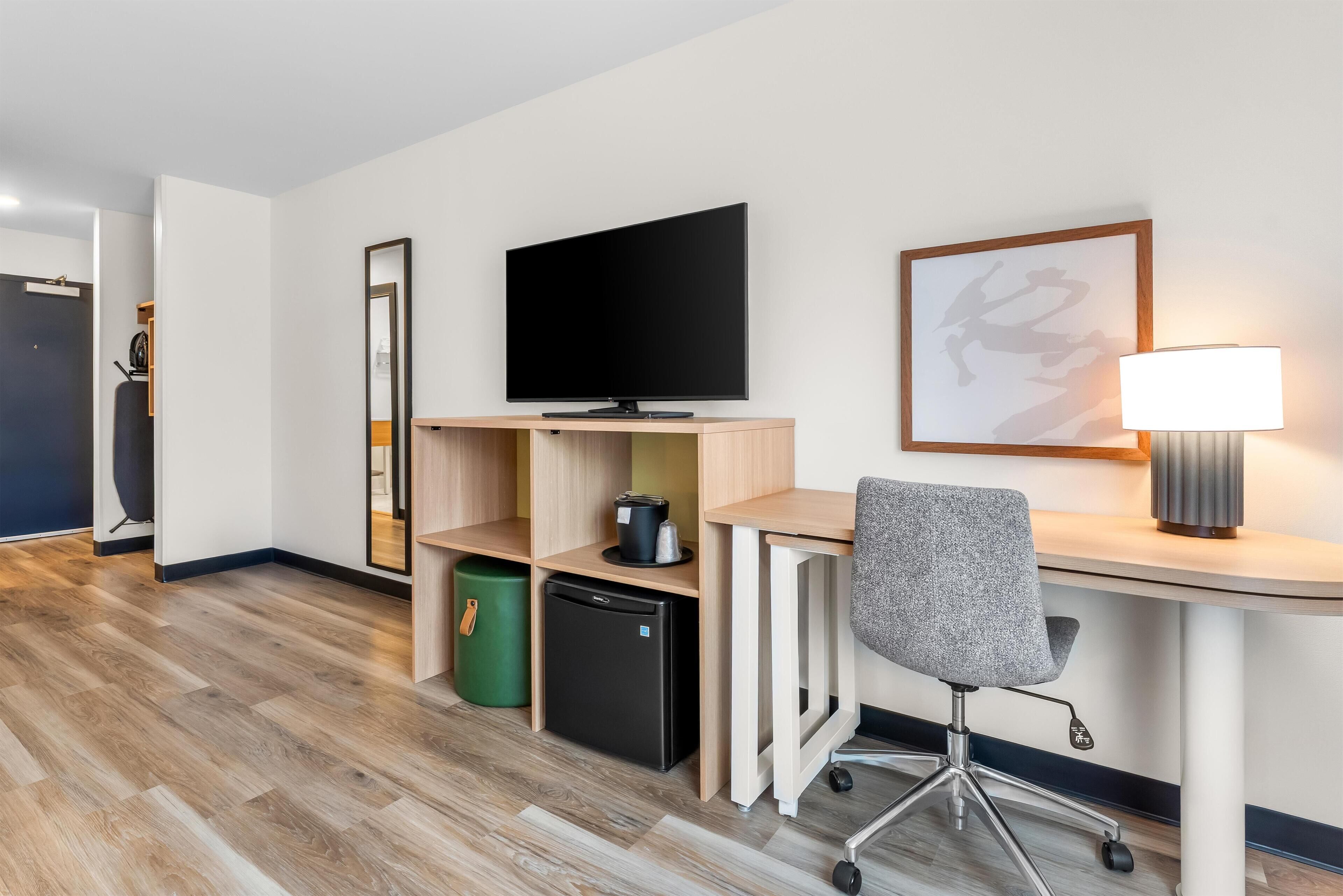 Fer et planche à repasser, Wi-Fi gratuit, draps fournis