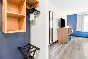 Room, 2 Queen Beds | Iron/ironing board, free WiFi, bed sheets