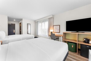 Tabla de planchar con plancha, wifi gratis y ropa de cama 