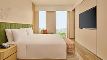 Down comforters, free minibar, desk, laptop workspace