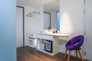 In-room safe, desk, laptop workspace, blackout curtains