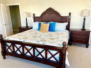 4 habitaciones, escritorio, tabla de planchar con plancha y wifi gratis 