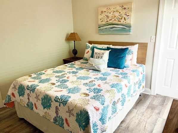 4 bedrooms, desk, iron/ironing board, free WiFi
