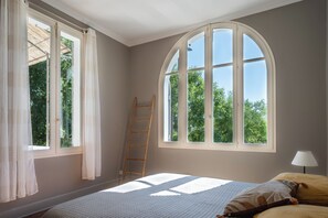 2 chambres, bureau, fer et planche à repasser, Wi-Fi gratuit
