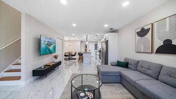 Apartment (4 Bedrooms) | Floor plan