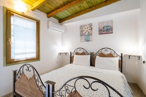 1 bedroom, free WiFi, bed sheets - Monolocale Elena - Quartu Sant'e... (Quartu sant'elena)