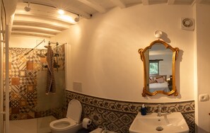 Shower, hair dryer, bidet, towels - Slope 15, small apartment in Castiglion Fiorentino (Castiglion Fiorentino)