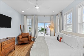 4 bedrooms, free WiFi, bed sheets