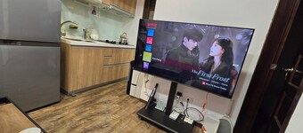 Cozy 1-bedroom apartment with AC, WiFi in excellent Taipei