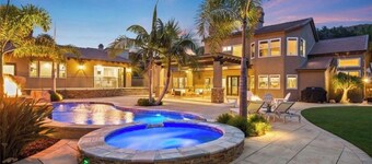 Charming 1-bedroom villa in fabulous San Juan Capistrano. Lovely pool view.