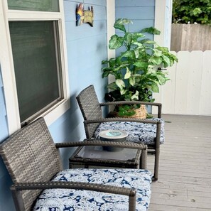 Terrace/patio - Hideaway Retreat - 3 Bedroom, 2 Full Baths (Galveston)