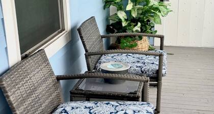 Hideaway Retreat - 3 Bedroom, 2 Full Baths