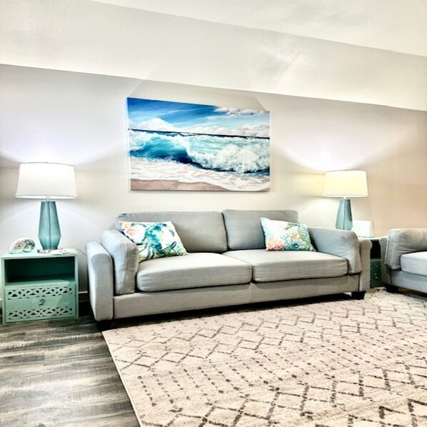 Smart TV - Hideaway Retreat - 3 Bedroom, 2 Full Baths (Galveston)