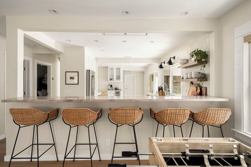 Belmont Beach Escape: Private Pool and Hot Tub + Steps to the Sand